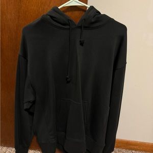 aritzia hoodie tna
